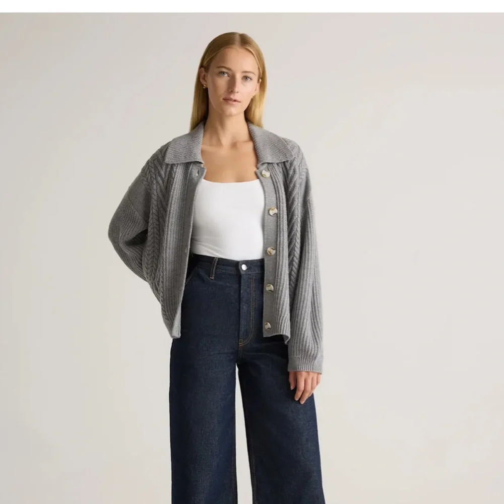 Quince Australian Merino Wool Collared Cable Cardigan - Picture 4 of 8